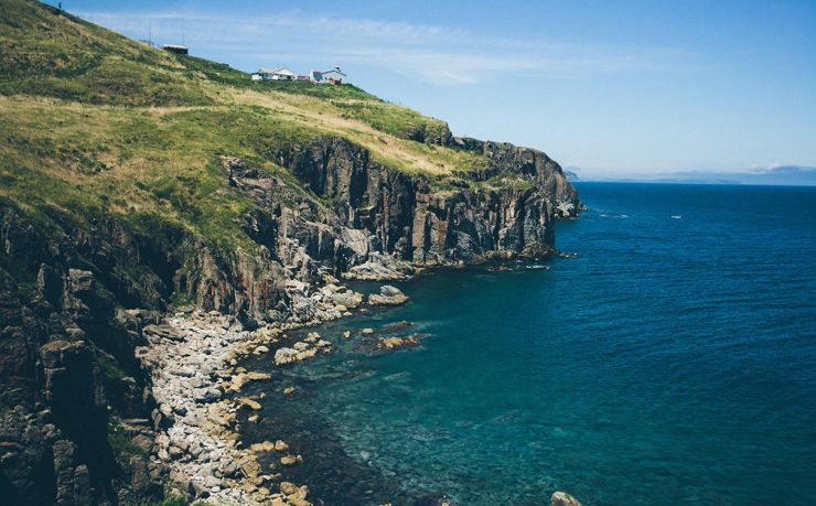 在合肥，提供移民（含投资移民、技术移民、留学转移民、亲属团聚等）服务的机构大致分三类：